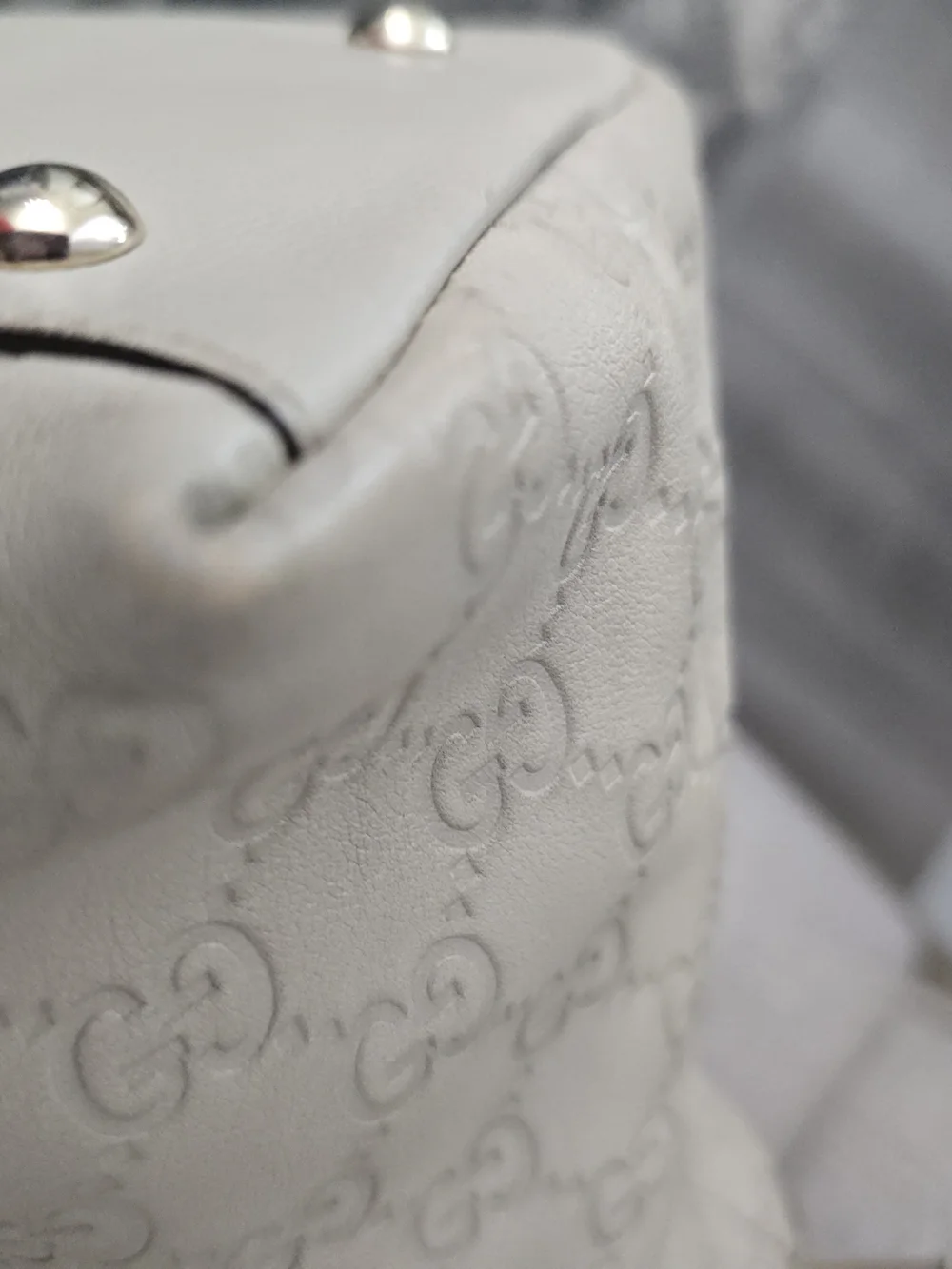 100% Authentic Gucci Cream Guccissima Leather Abbey D-Ring Tote - Picture 13 of 16